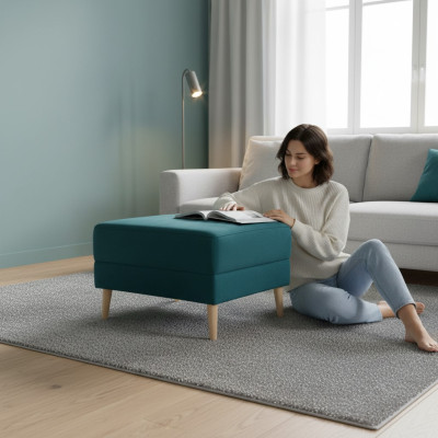 Poggiapiedi, sgabello, pouf, pouf da soggiorno, sgabello da designer in pelle e tessuto.   Poggiapiedi, sgabello, pouf, pouf per il soggiorno, sgabello da designer in pelle e tessuto.
