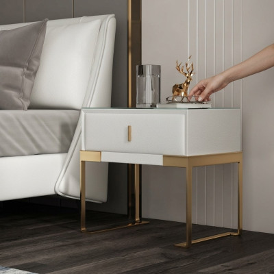Console notturna, tavolo da toeletta, comodino, tavoli per camera da letto, consolle.