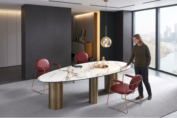 Sala da pranzo Mobili in acciaio inossidabile Tavolo ovale Tavoli di design Mobili di lusso Nuovo circuito