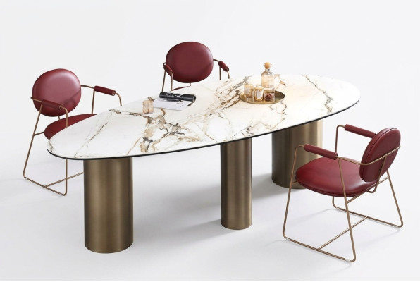 Sala da pranzo Mobili in acciaio inossidabile Tavolo ovale Tavoli di design Mobili di lusso Nuovo circuito