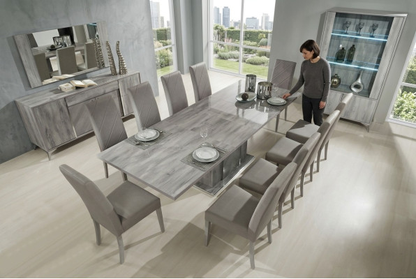 Set di tavoli e sedie da pranzo moderno in legno 9 pezzi