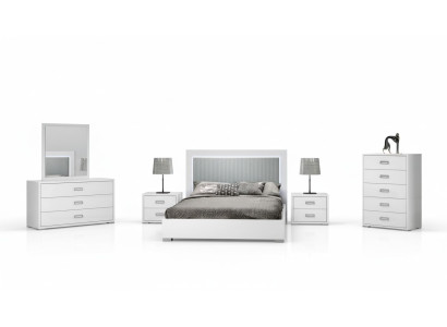 Set di comodini moderni in legno per camera da letto