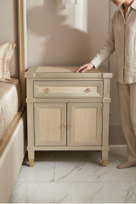 Comodini, tavoli da console, tavoli in legno, comò, tavolino, designer classici
