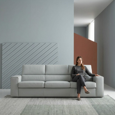 Moderno Divano Design di lusso a 3 posti Rivestito in tessuto verde chiaro in legno by alfitalia