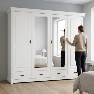 Armadio in stile country chic. Libreria armadio guardaroba in legno bianco.