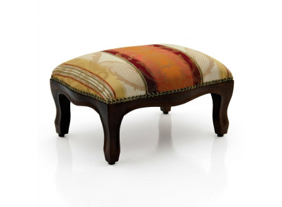 Pufa imbottito con seduta a chaise longue design, pouf panca poggiapiedi.