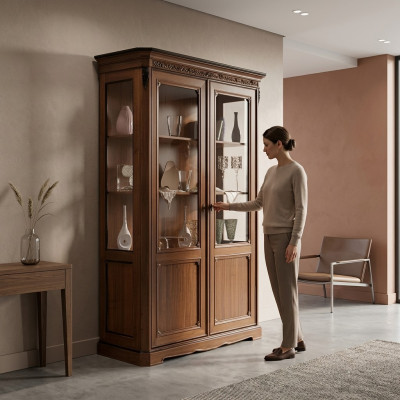 Vetrina in legno lussuosa, armadi classici, credenza in stile, mobili di design italiani marrone.