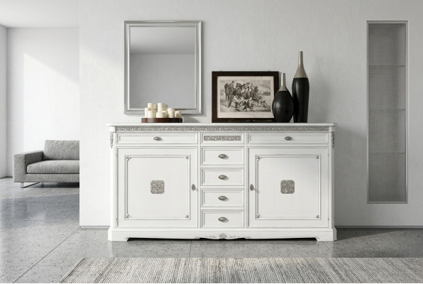 Mobile in legno per il soggiorno, credenze, vetrine classiche e comodini.