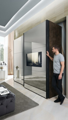 Armadio massiccio per la camera da letto, arredamento italiano in legno massello, armadio in legno.