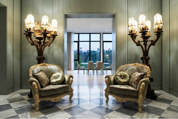 Designer sedia imbottita in legno tessuto poltrona club lounge mobili