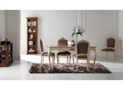 Tavolo in legno vero, stile barocco antico classico.