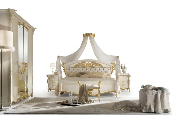 Mobili da camera da letto italiani. Letto di design di lusso. Letti matrimoniali in oro.