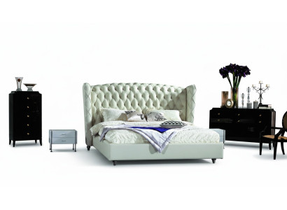 Letto di design di lusso Chesterfield in pelle per la camera da letto matrimoniale.