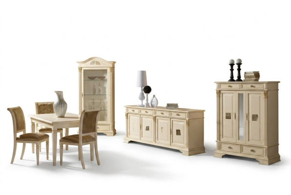 Set completo da pranzo 4 sedie credenza 8 pezzi. Tavolo mobile gruppo in legno massello.