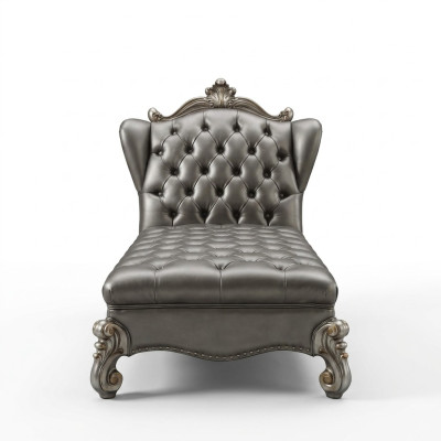 Chaiselongue Chesterfield, lettino chaise longue in pelle argento stile barocco.
