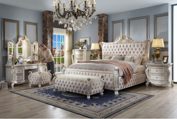 Chesterfield set da camera da letto 3 pezzi. Set letto + 2 comodini stile barocco