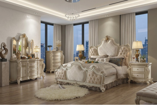 Letto 2x comodino 3 pezzi. Set da camera da letto in stile lussuoso con letti Chesterfield.