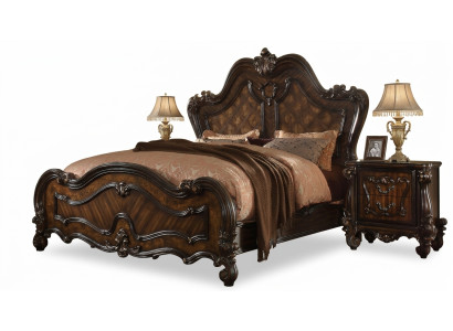 Reale set completo con letto matrimoniale e 2 comodini nuovi.