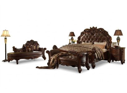 Reale coppia di letti matrimoniali, 2 comodini, set completo di console.