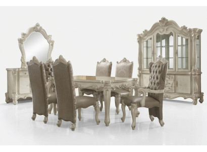 Set da pranzo bianco del designer con tavolo, sedie, credenza e specchio.