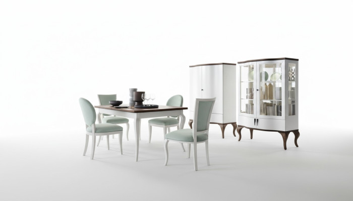 Sala da pranzo Classico set tavolo 4 sedie Vetrina Comò 7 pezzi