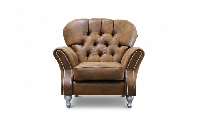 Poltrona da design monoposto in tessuto color marrone, lussuoso divano da club lounge e televisivo Chesterfield.