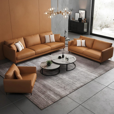 Divano componibile 3+2+1 posti in pelle, divano, salotto, arredamento, set design moderno.