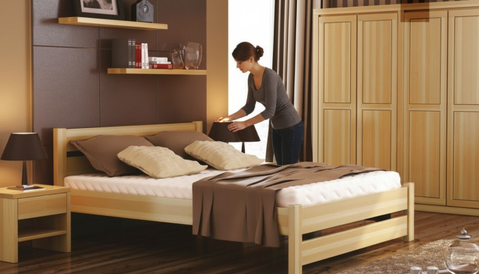 Camera da letto completa 5 pezzi. Letto Comodini veri Legno massiccio Mobili nuovi