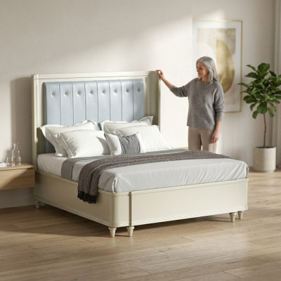 Design letto di lusso imbottito 180 x 200 cm in stoffa o pelle per una camera da letto moderna.