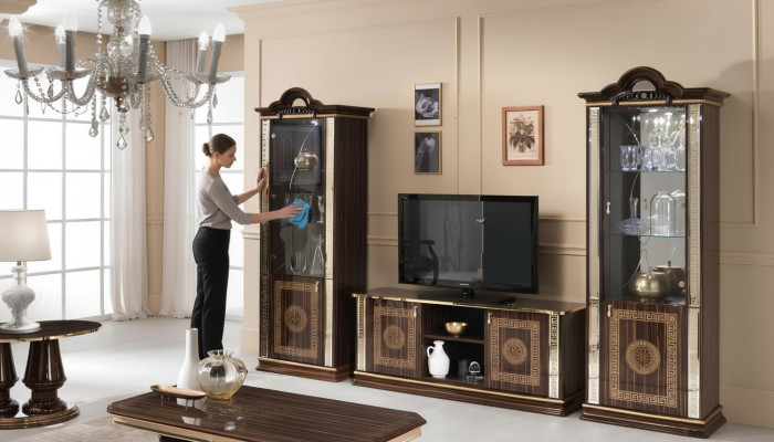 Mobile parete italiana in tre pezzi con armadio, vetrina e mobile porta TV di lusso con vetrine in vetro.