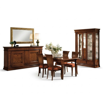 Sala da pranzo Tavolo Sedie Madia Vetrina Gruppo Set di 7 pezzi in legno marrone.