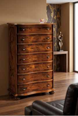 Mobiletto di lusso in legno stile italiano. Comò in stile barocco antico nuovo.