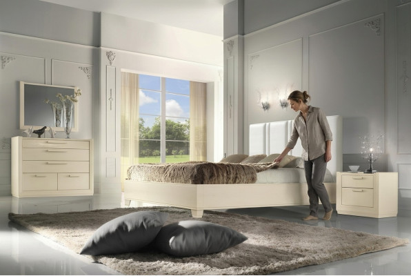 Set da camera da letto completo con letto, comodino, cassettone, specchio. Design di lusso in legno, 5 pezzi.