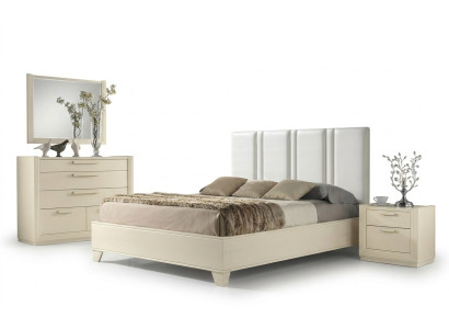 Set da camera da letto completo con letto, comodino, cassettone, specchio. Design di lusso in legno, 5 pezzi.