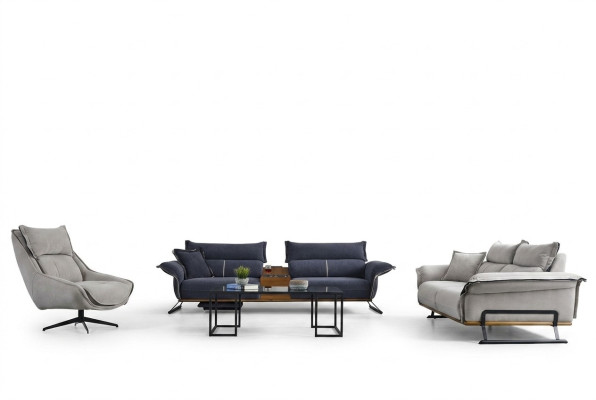Set di divani di lusso in stile italiano. Set di divani 3 pezzi.