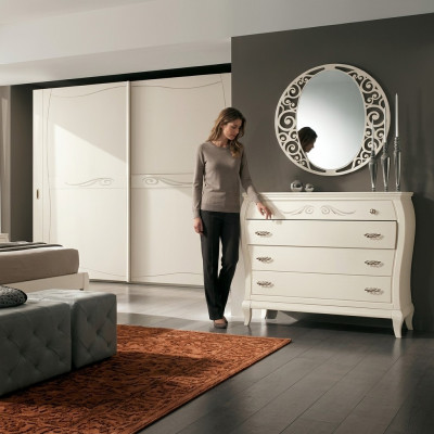 Sideboard con cassettiera e specchio, in legno bianco, due pezzi, stile italiano.