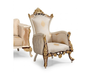 Poltrona design di lusso in stile barocco in tessuto per relax.
