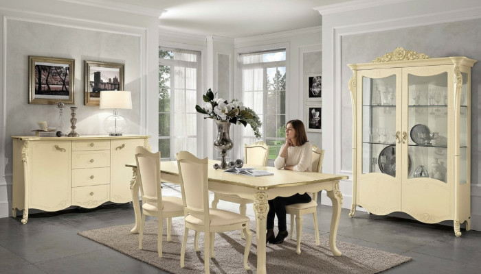 Sala da pranzo beige Tavolo da pranzo 4 sedie Madia Vetrina Gruppo di mobili a 7 pezzi.