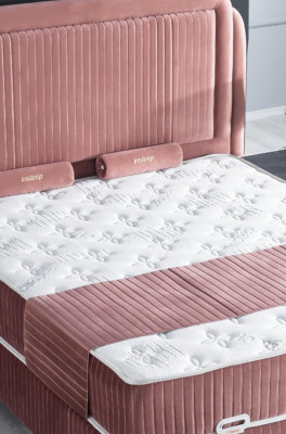Camera da letto Set Rosa Letto in metallo Stile 2x Comodini Moderni Nuovo 3 pezzi.
