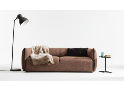 Divano moderno a 4 posti in tessuto marrone nuovo con design di lusso.