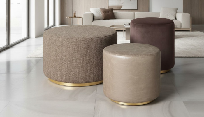 Gruppo pouf poggiapiedi in poliestere per soggiorno Beige set di 3 posti di lusso