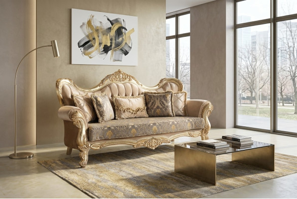 Chesterfield divano barocco a tre posti in stile Barocco in tessuto oro.