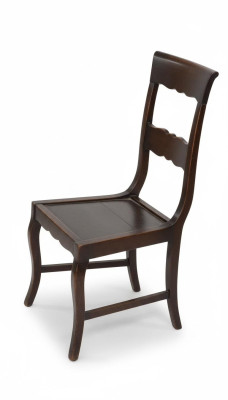 Sedia in legno di design per sala da pranzo, mobili di lusso, colore marrone, nuovo.