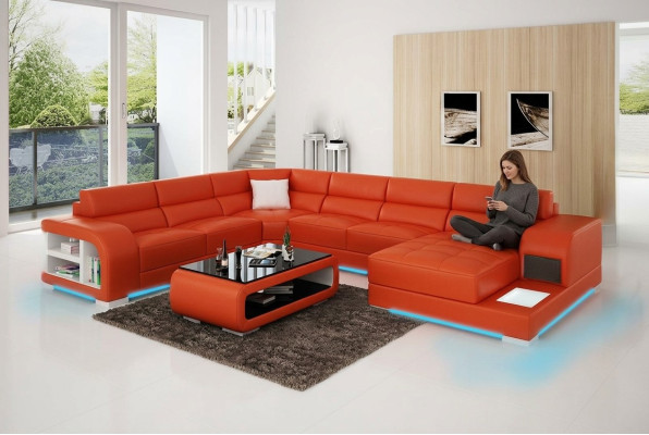 Design moderno del divano in pelle angolare con luce USB.