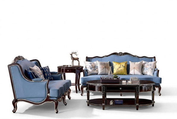 Divano Chesterfield classico 3+2 posti in tessuto blu.