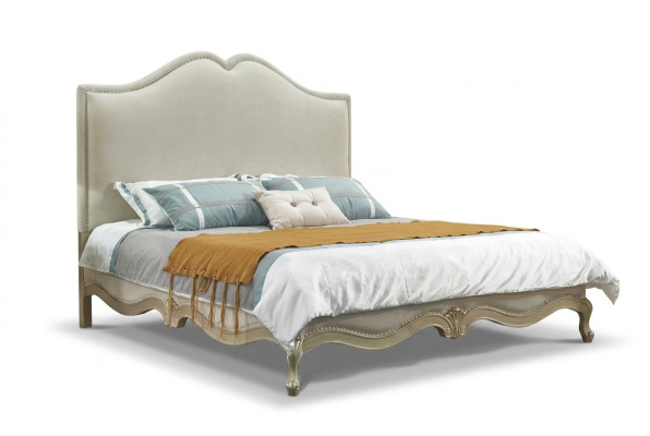 Telaio del letto, struttura del letto matrimoniale, letto di lusso in legno, letti beige, letti matrimoniali da hotel.