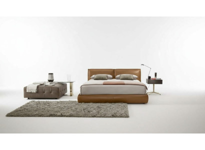 Letto matrimoniale imbottito di lusso per camera da letto, letto matrimoniale in tessuto marrone.
