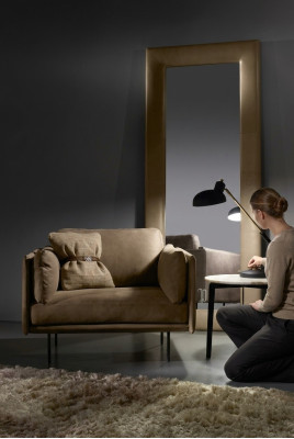 Design poltrona grigia in pelle imbottita moderna di lusso per il salotto in legno relax nuova.