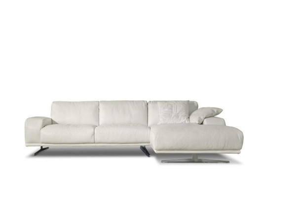 Divano angolare a L di lusso per il soggiorno, design del divano bianco, mobili italiani nuovi.