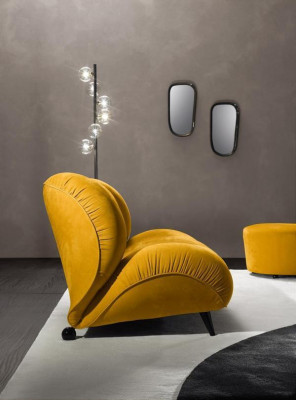 Moderno set di divani 3 posti + 2 posti, poltrona x2, poggiapiedi. Set divano designer per soggiorno elegante.